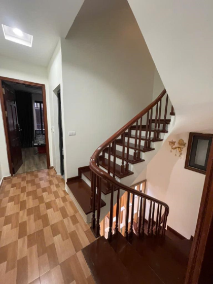 Bán nhà Nam Từ Liêm, Oto đỗ cửa, 50m ra oto tránh, 2 thoáng, Nhà đẹp, Ở hoặc cho thuê